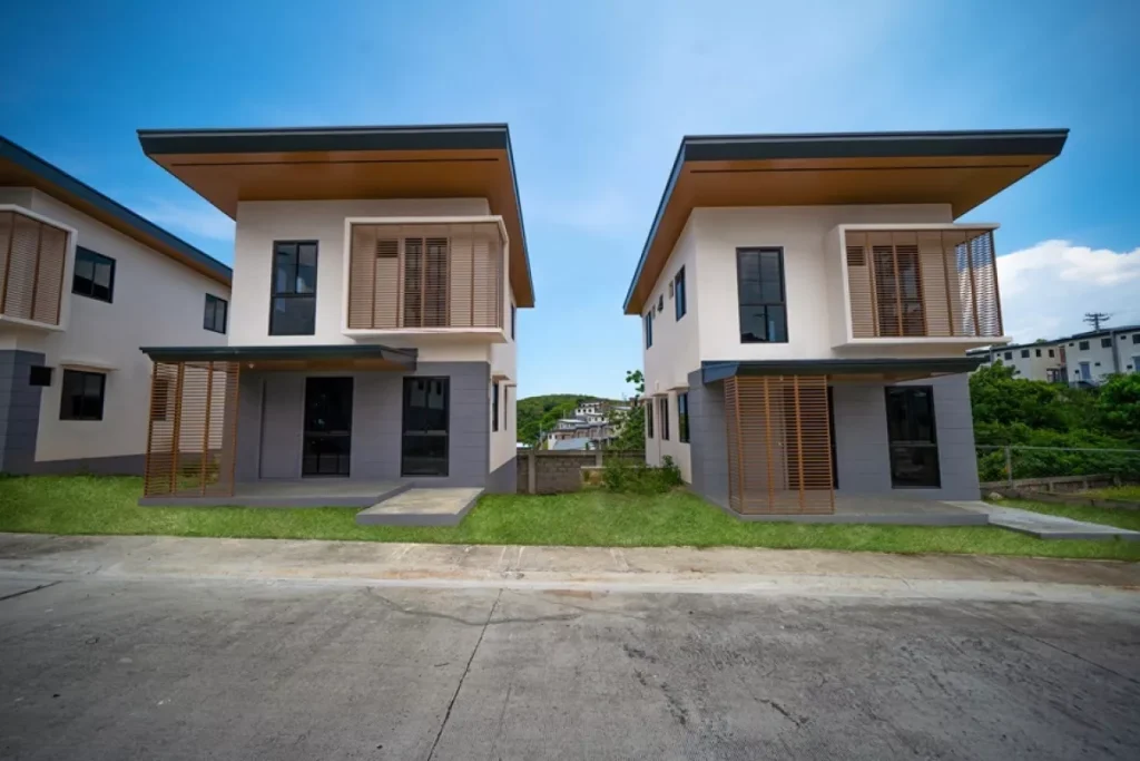 Amoa- house